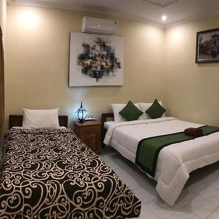 Monka House Hotel Ubud  Exterior photo