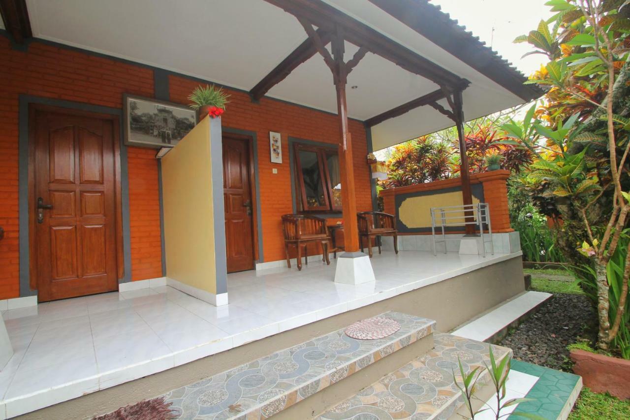 Monka House Hotel Ubud  Exterior photo