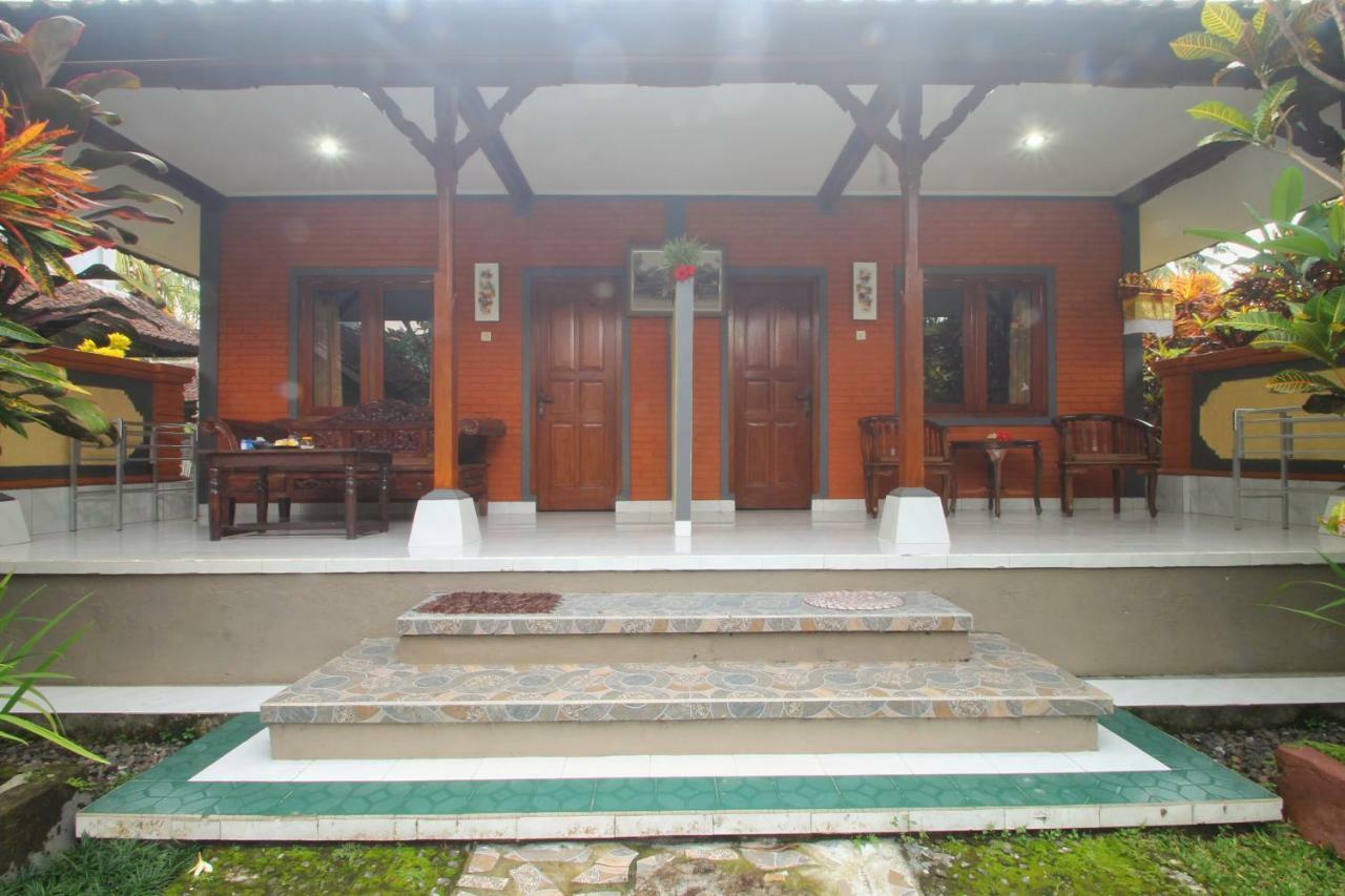 Monka House Hotel Ubud  Exterior photo