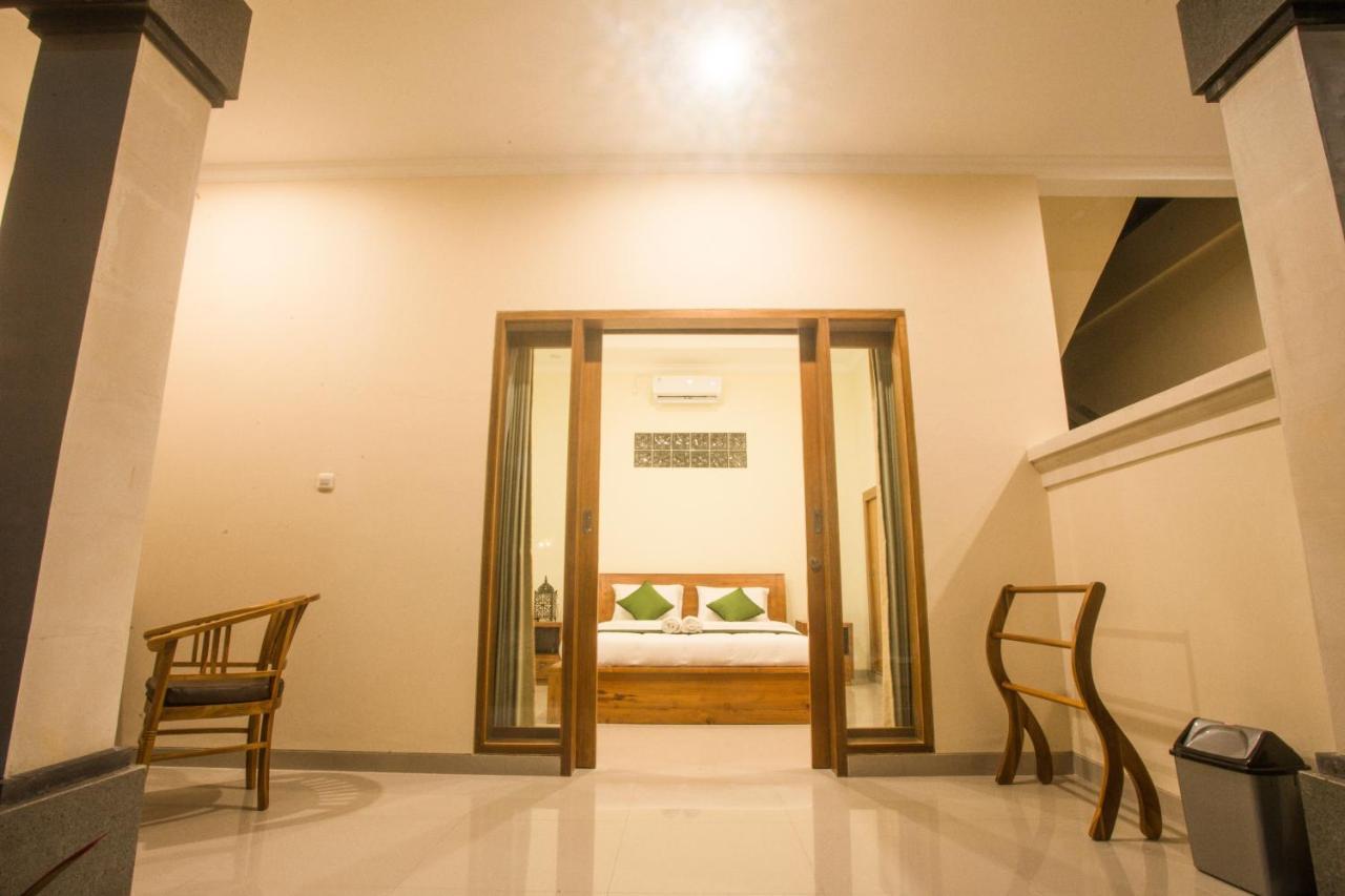 Monka House Hotel Ubud  Exterior photo